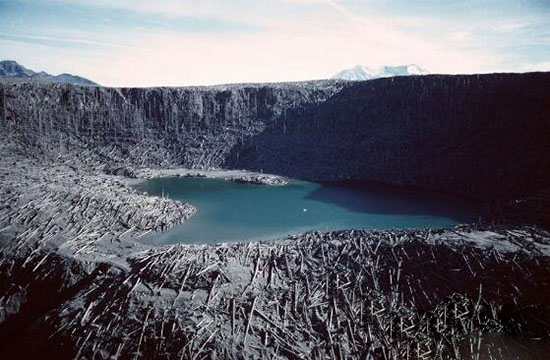 最危险的火山，圣海伦斯火山(57人因此丧命)